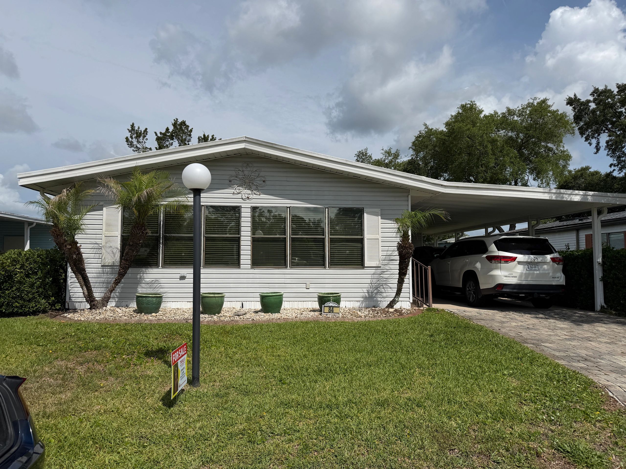 7 Falls Way Dr.
